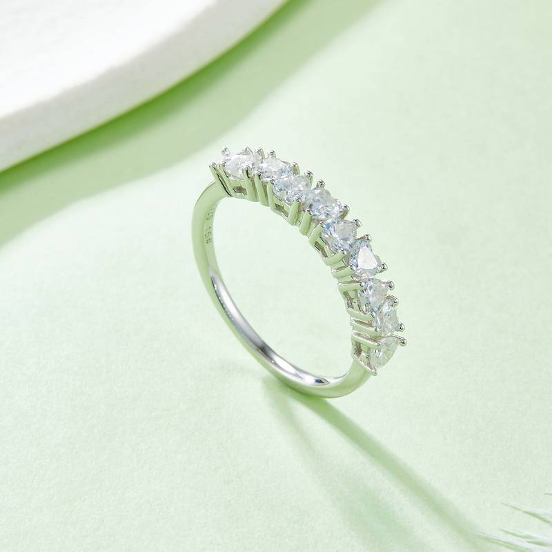 心形排戒S925银镀白金莫桑钻女戒1.0克拉D级